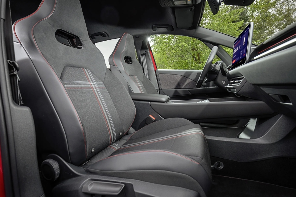 2027-VW-ID.3-GTI-Sep1526-00016 (New size 1).jpeg