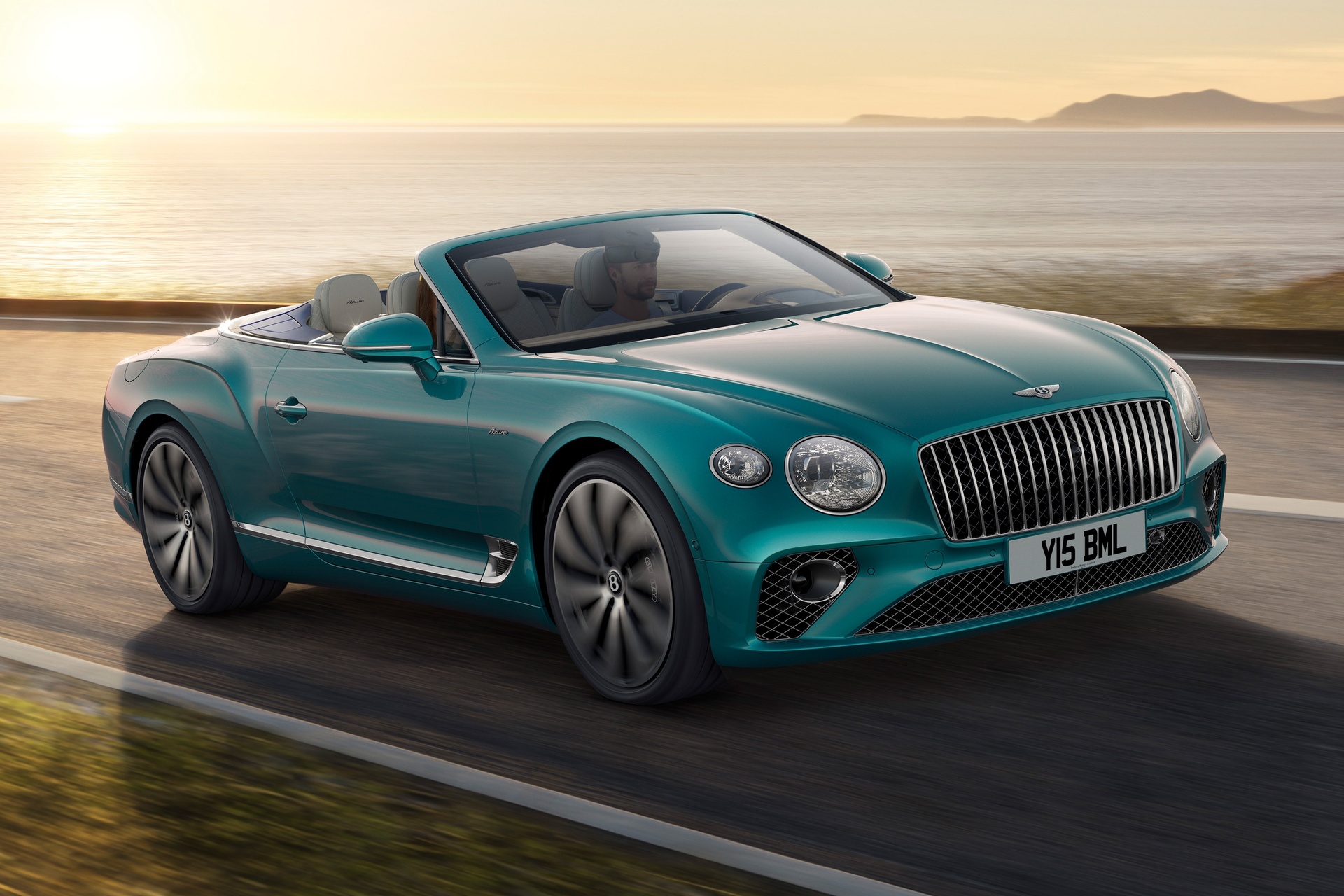 24MY_Continental_GTC_Azure_1.jpg