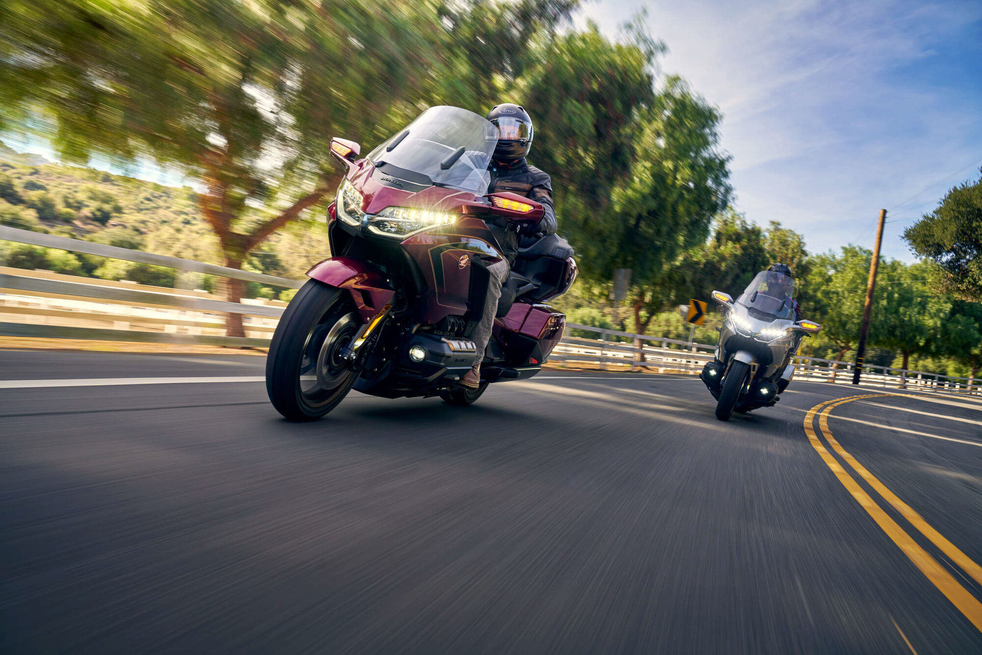 25 Honda Gold Wing Family_Action 2_1.jpg