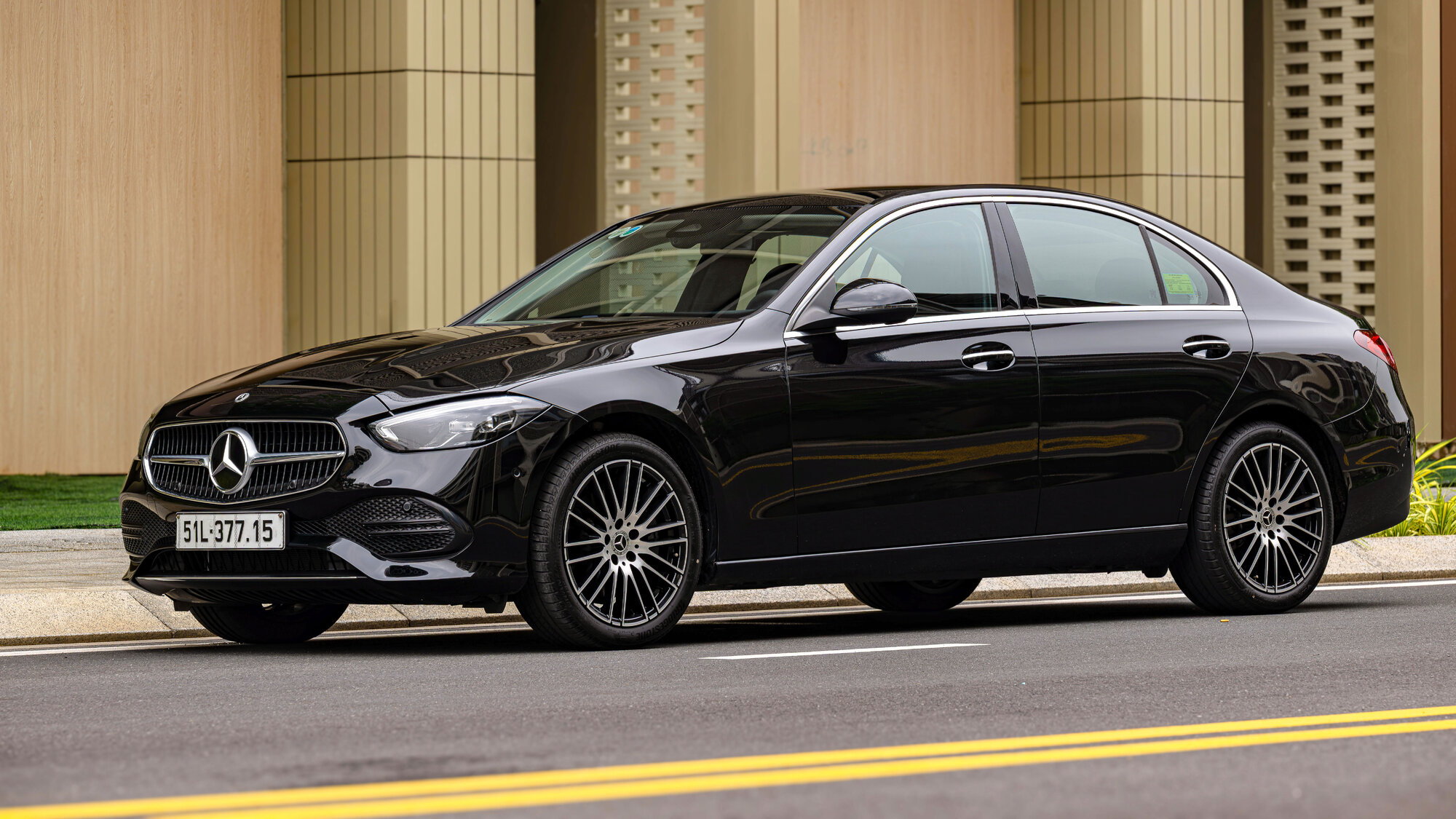 3. Mercedes-Benz C 200 Avantgarde.jpg