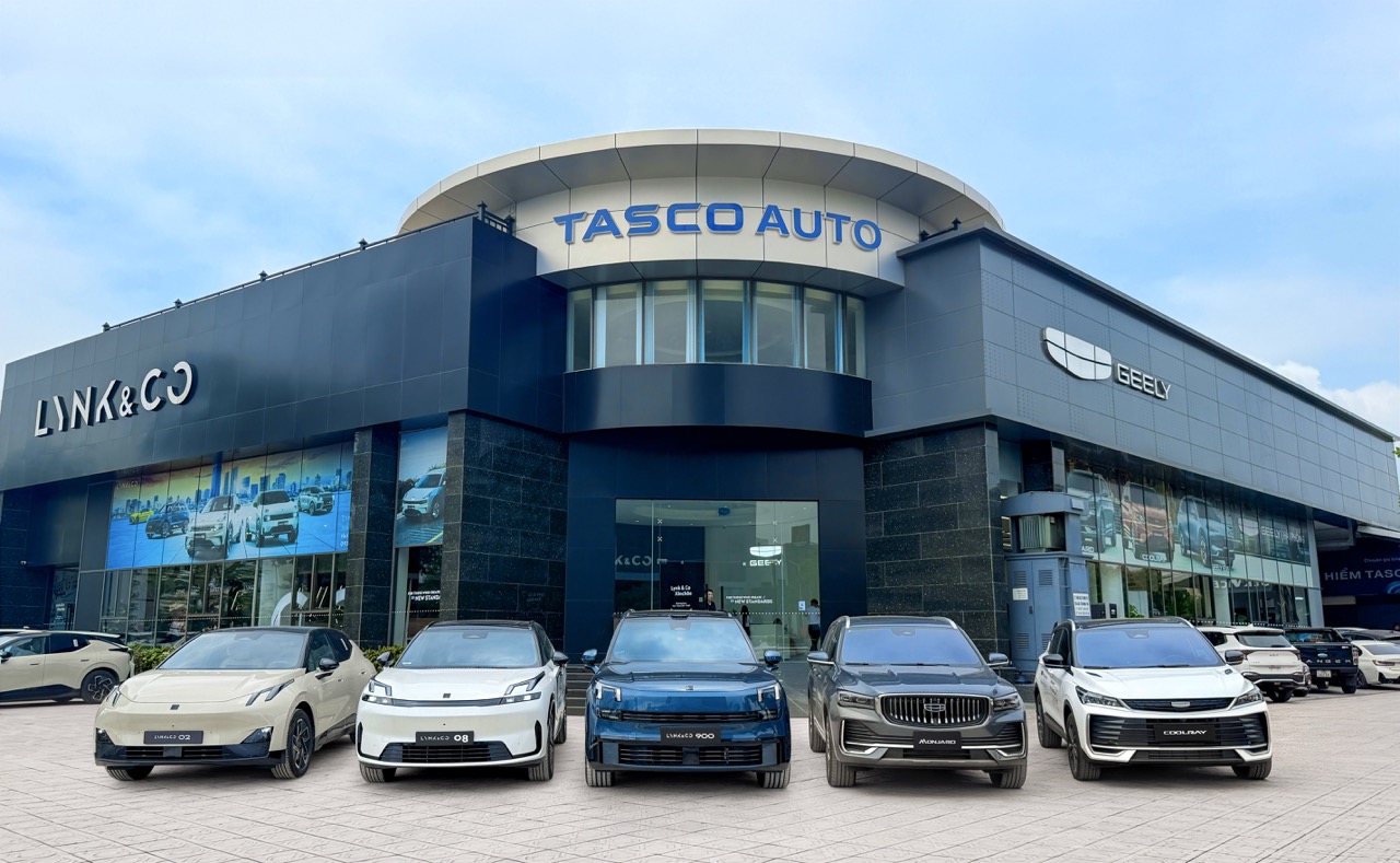 3. Showroom Tasco Auto và những mẫu xe mới thương hiệu Geely và Lynk & Co Large.jpeg