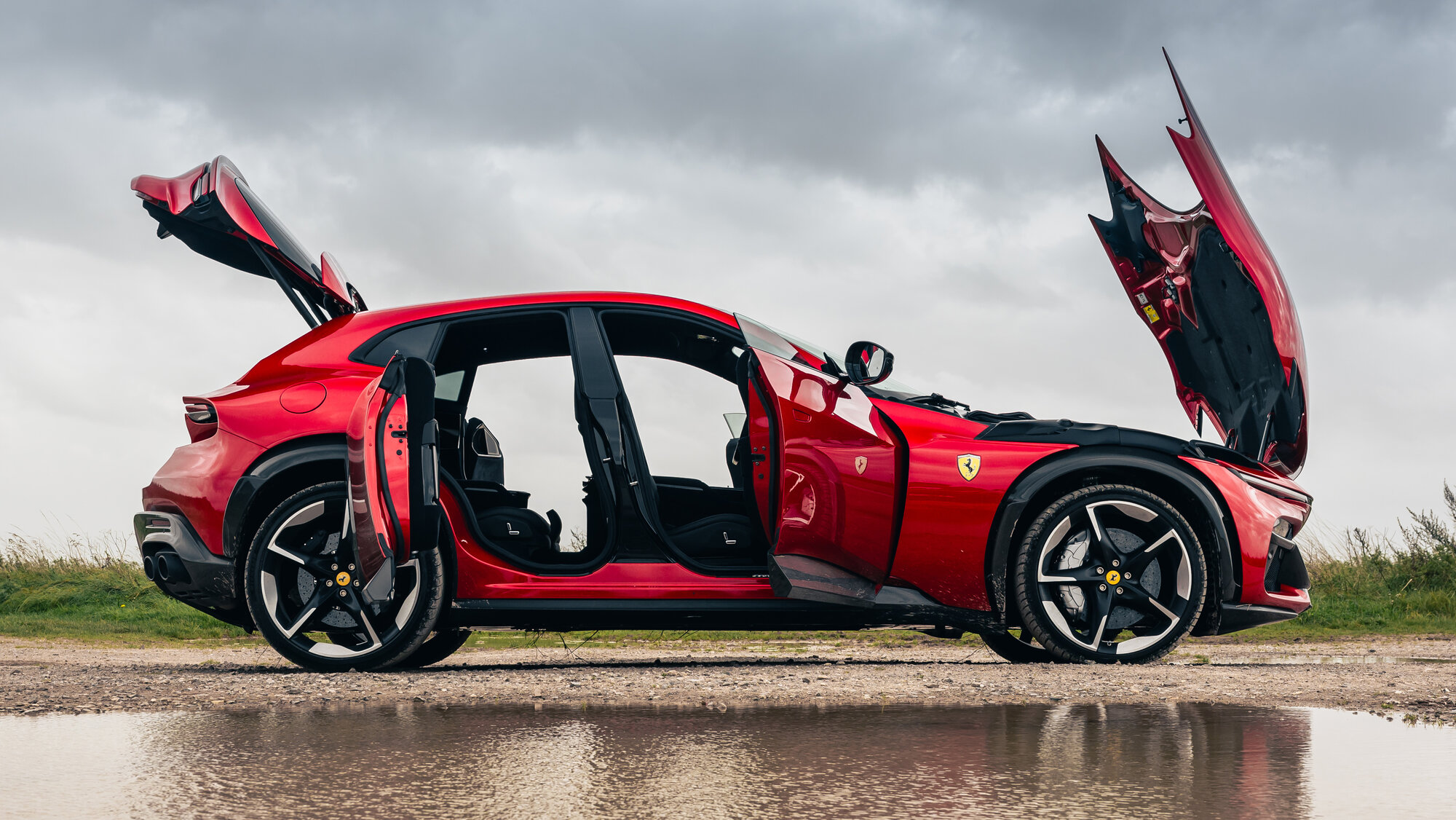 4 Ferrari Purosangue.jpg