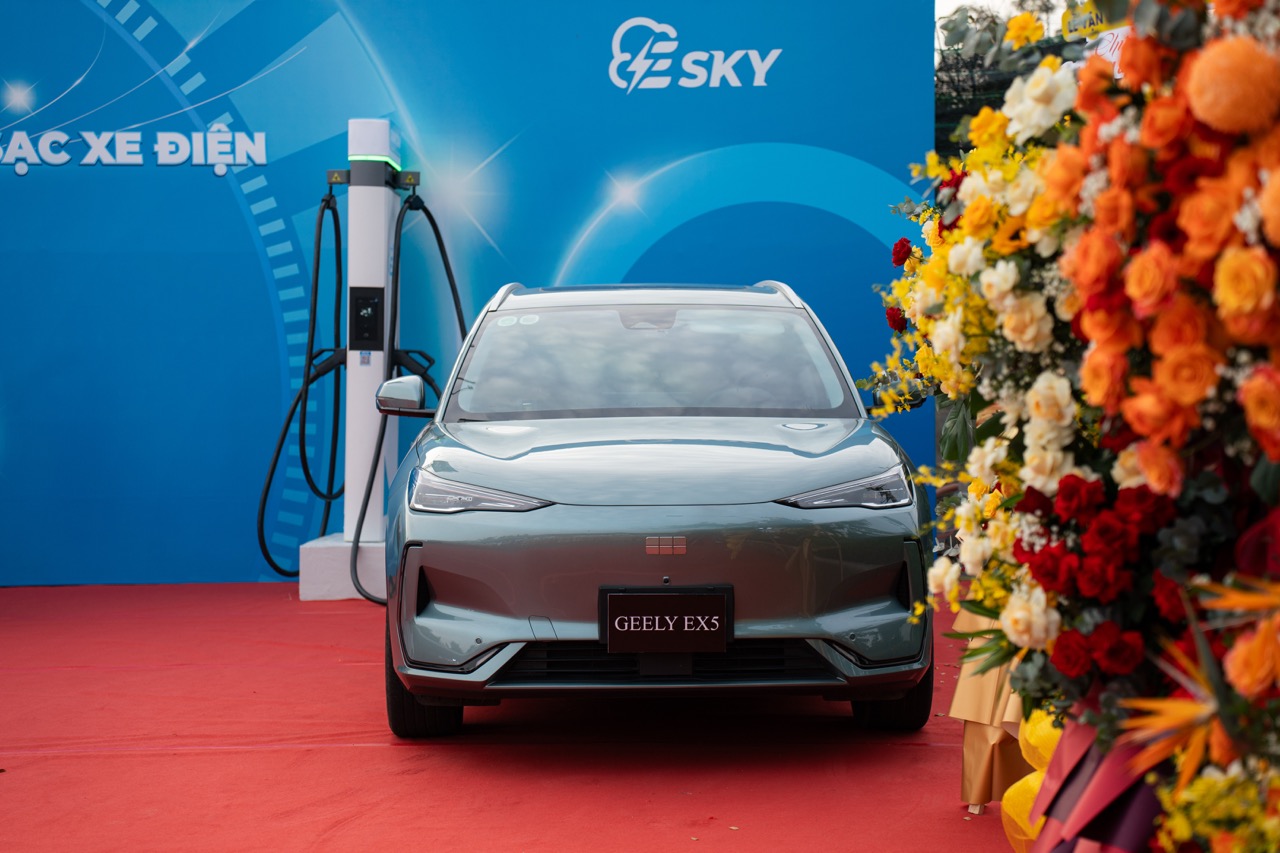 4. Geely EX5 - Mẫu SUV thuần điện đang được Tasco Auto phân phối tại Việt Nam Large.jpeg