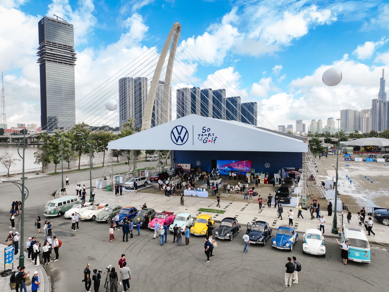 4, Volkswagen Experience Day Large.jpeg