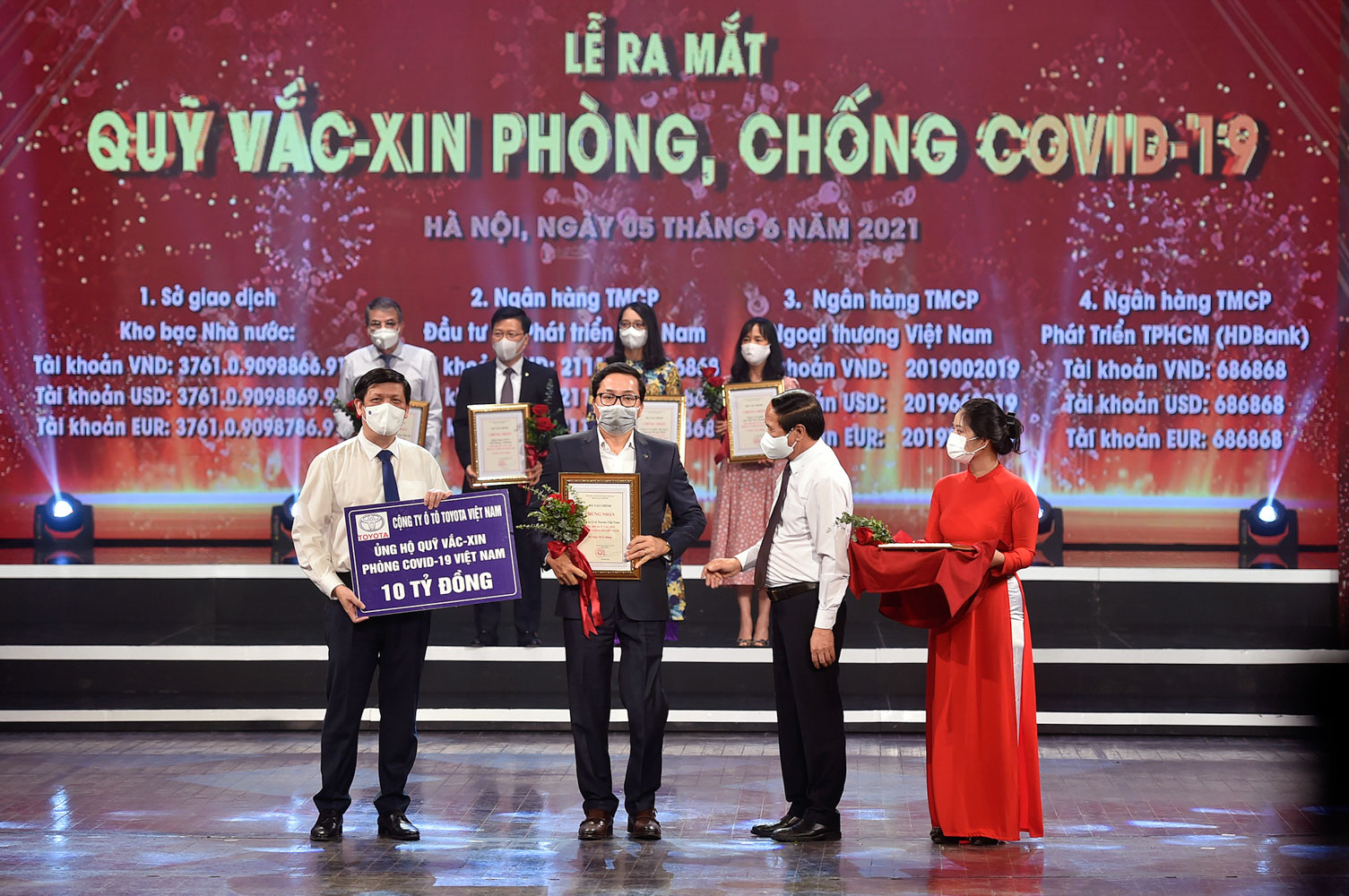 6-thang-dau-nam-2021-toyota-viet-nam-dat-doanh-so-gan-30000-xe-anh-.JPG