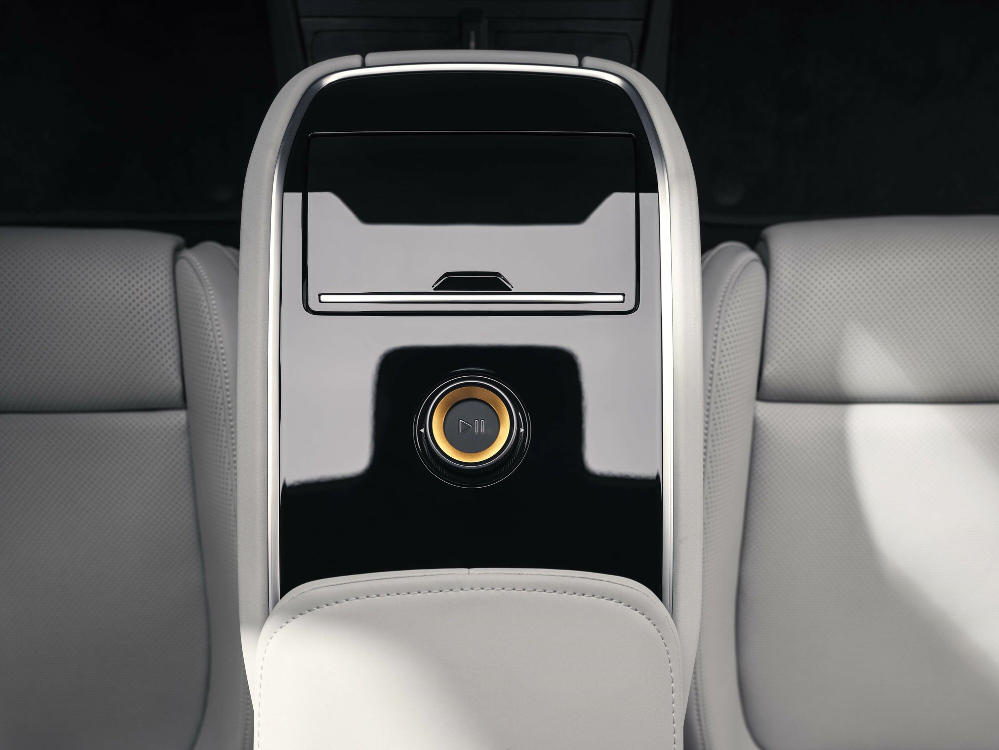693287_20250908_Polestar_5.jpg