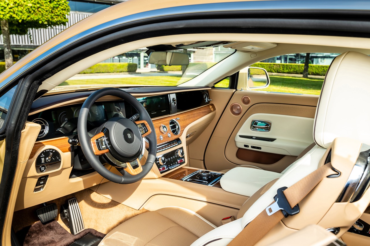 7. Rolls-Royce Spectre 'Bailey' – Interior Suite (Driver) Large.jpeg