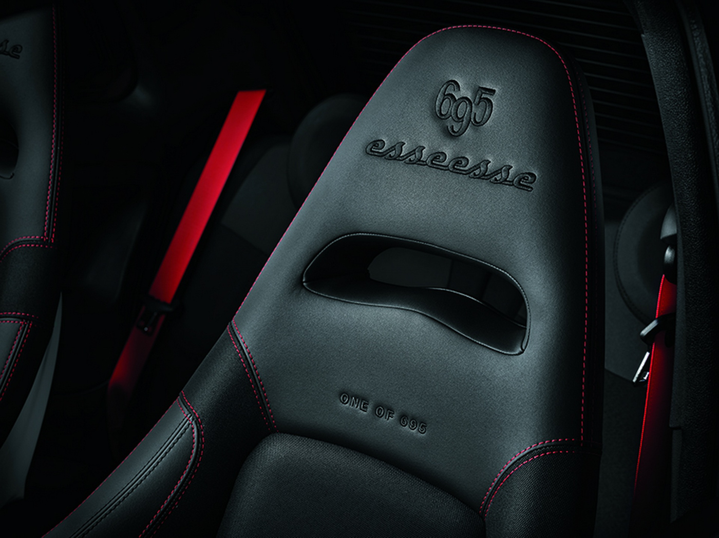 Abarth 695 (1).JPG