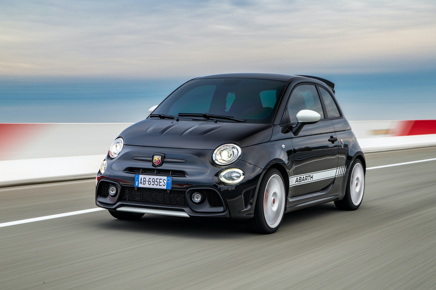 Abarth 695 (12).JPG