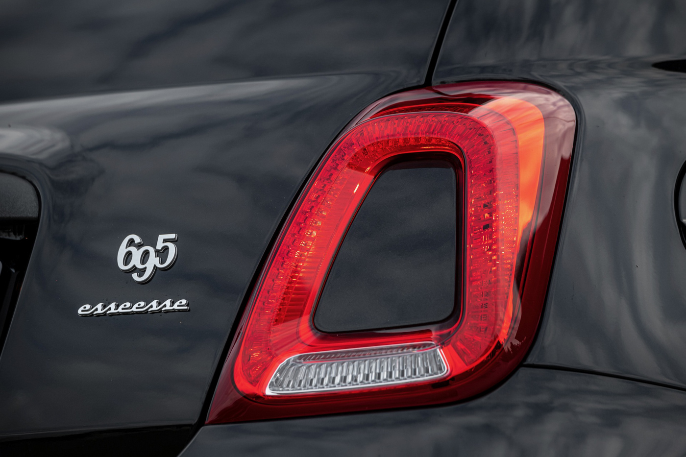 Abarth 695 (4).JPG