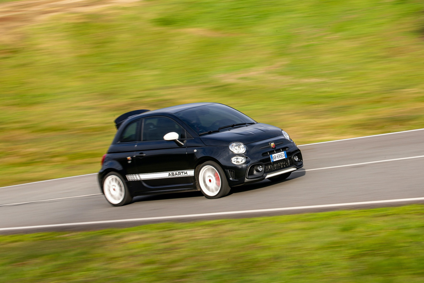Abarth 695 (7).JPG