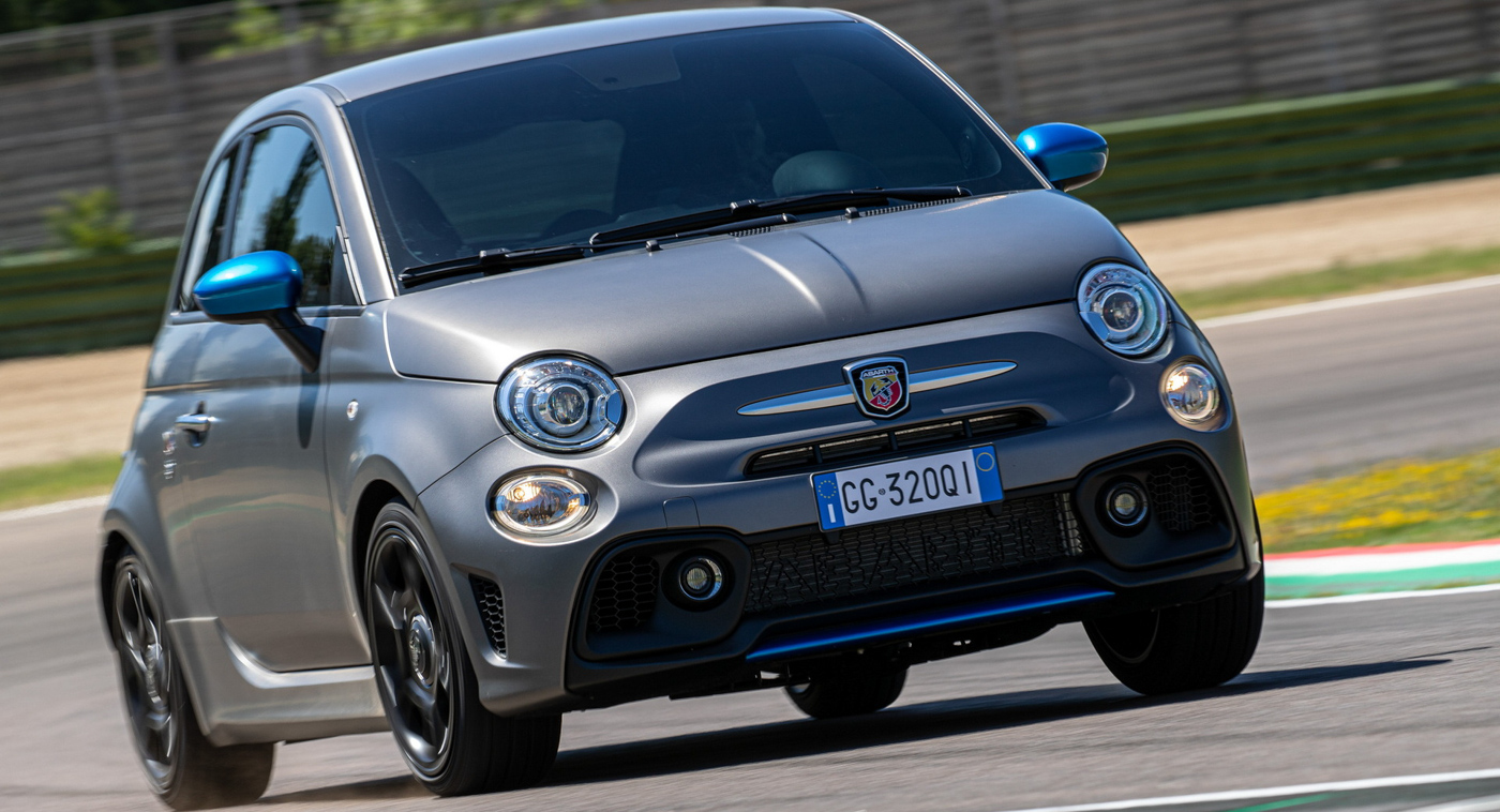 Abarth F595 (1)-2.JPG