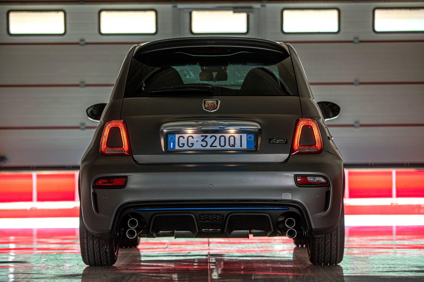 Abarth F595 (10).JPG