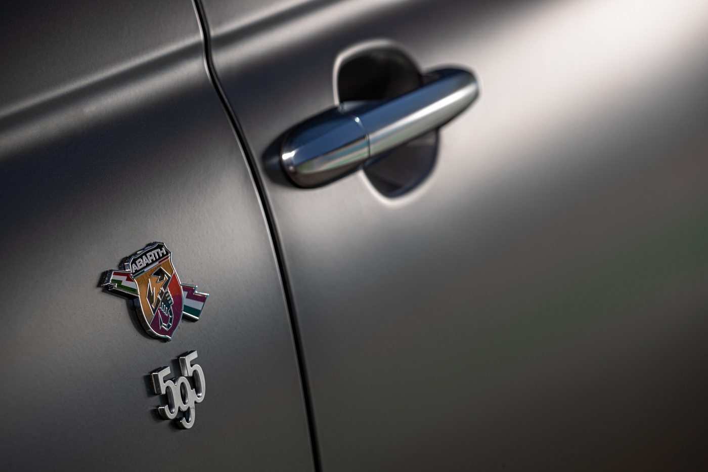 Abarth F595 (16).JPG