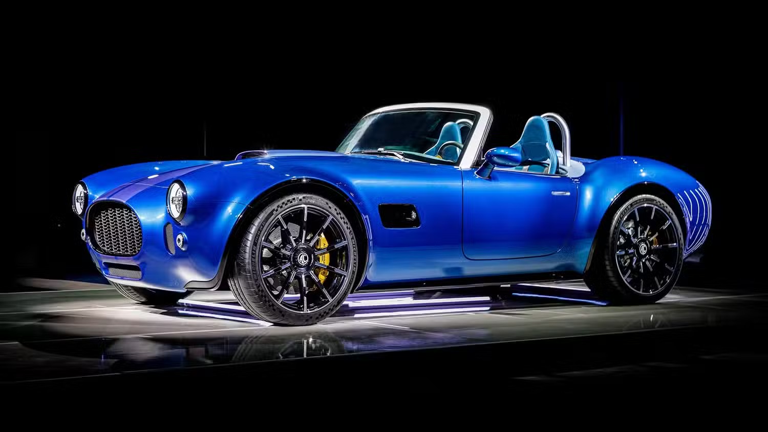 ac-cobra-gt-roadster-1 2.jpeg