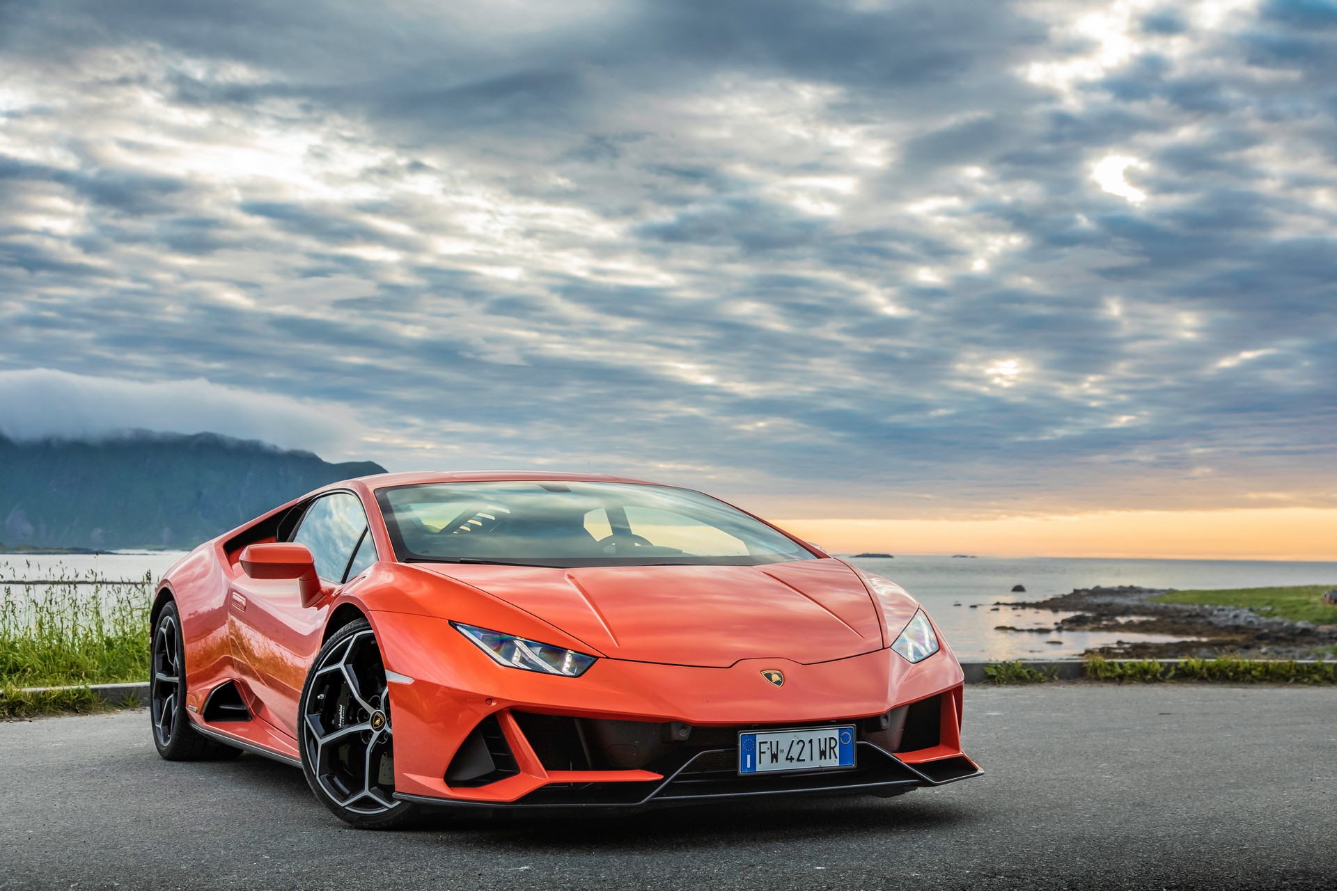 Alexa on Huracan EVO (1).jpg