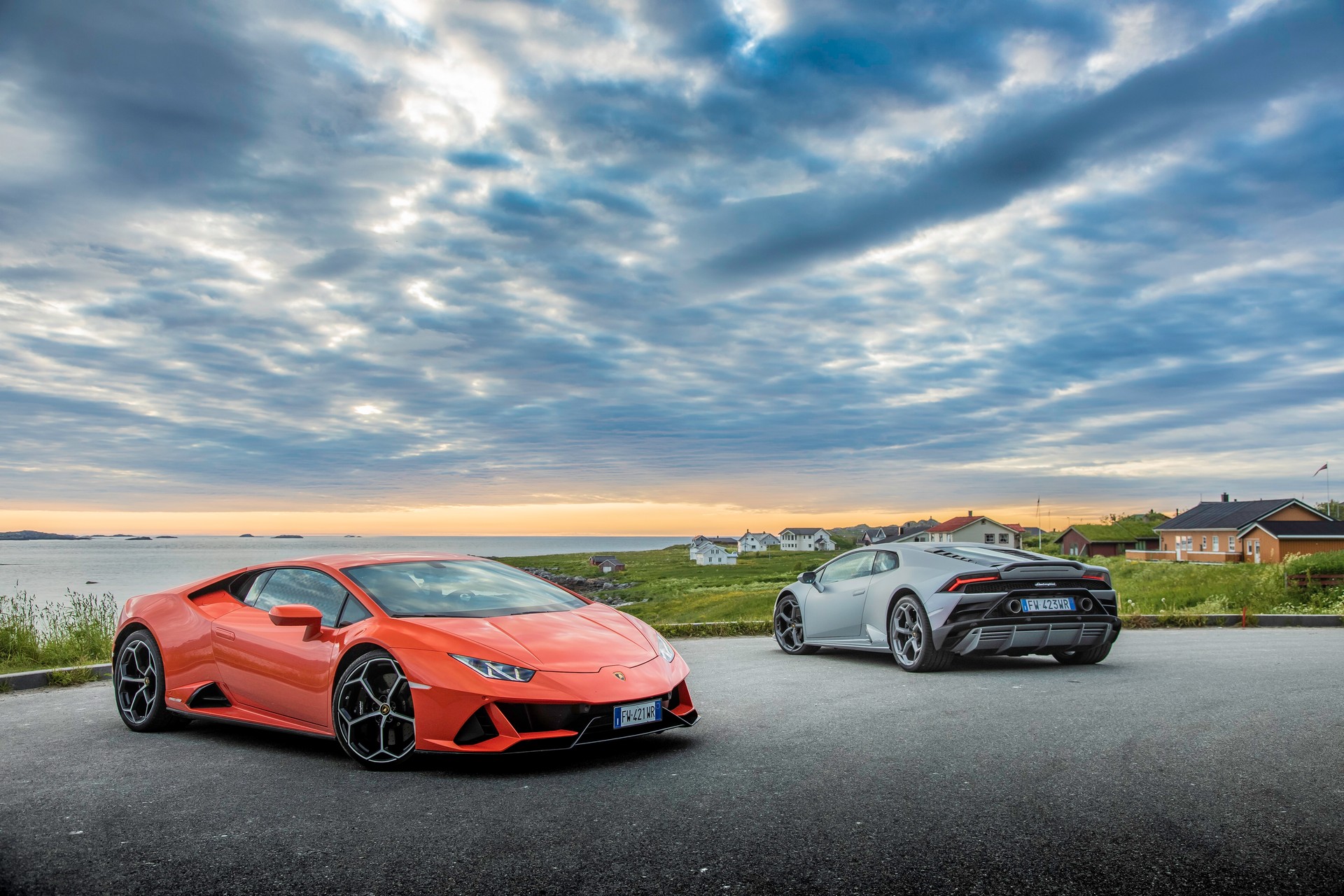 Alexa on Huracan EVO (9).jpg