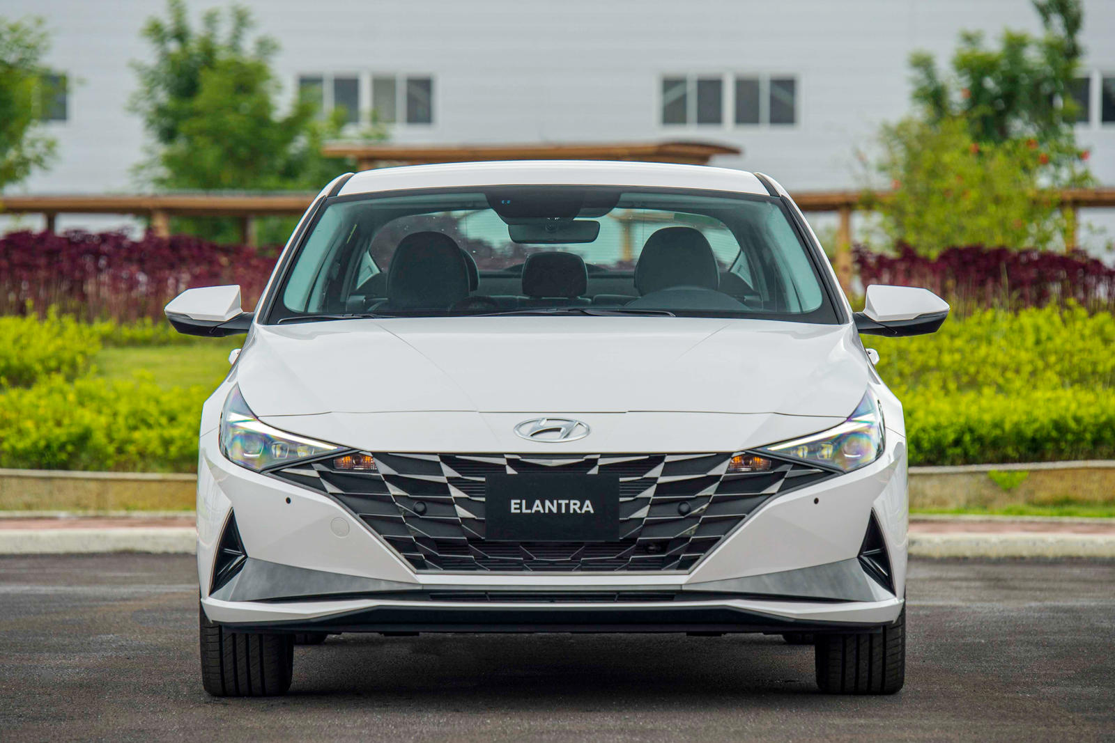 All New Elantra 2.0 - 1.jpg