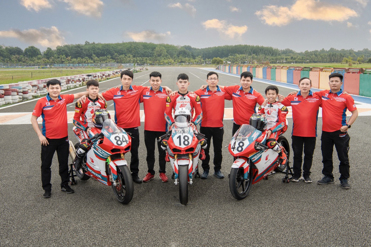 all team(1) Large.jpeg