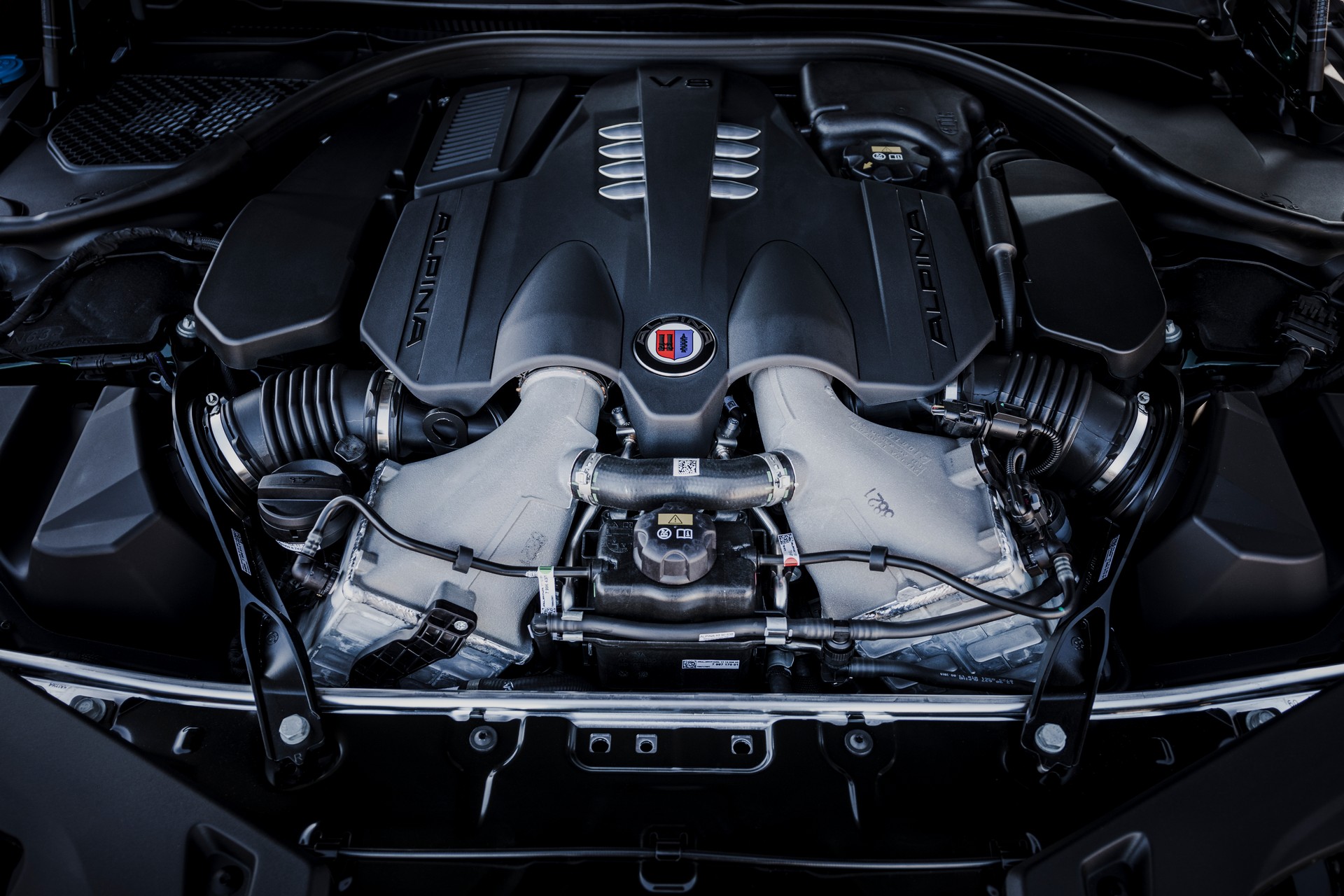 Alpina B8 Gran Coupe (7).jpg