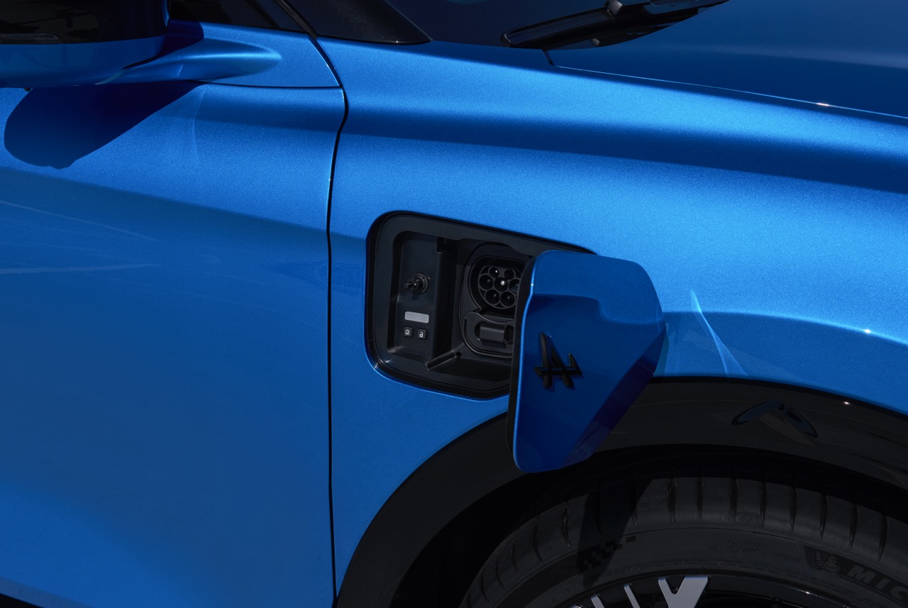 Alpine-A390-anh-20.jpeg
