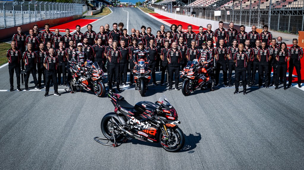aprilia-RSV4 X-GP-MotoGP-anh-7.jpg