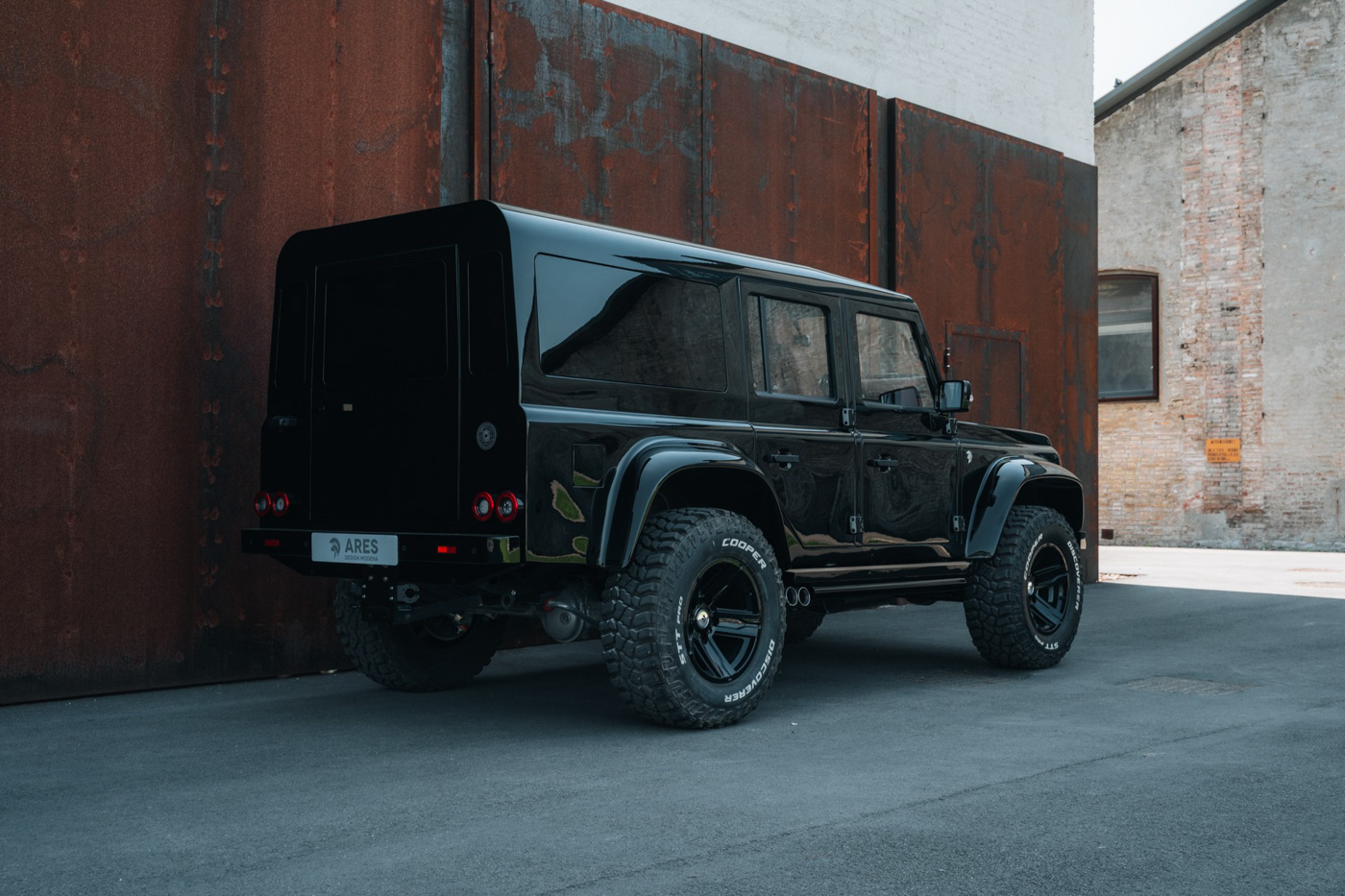 Ares Design Land Rover (2).JPG