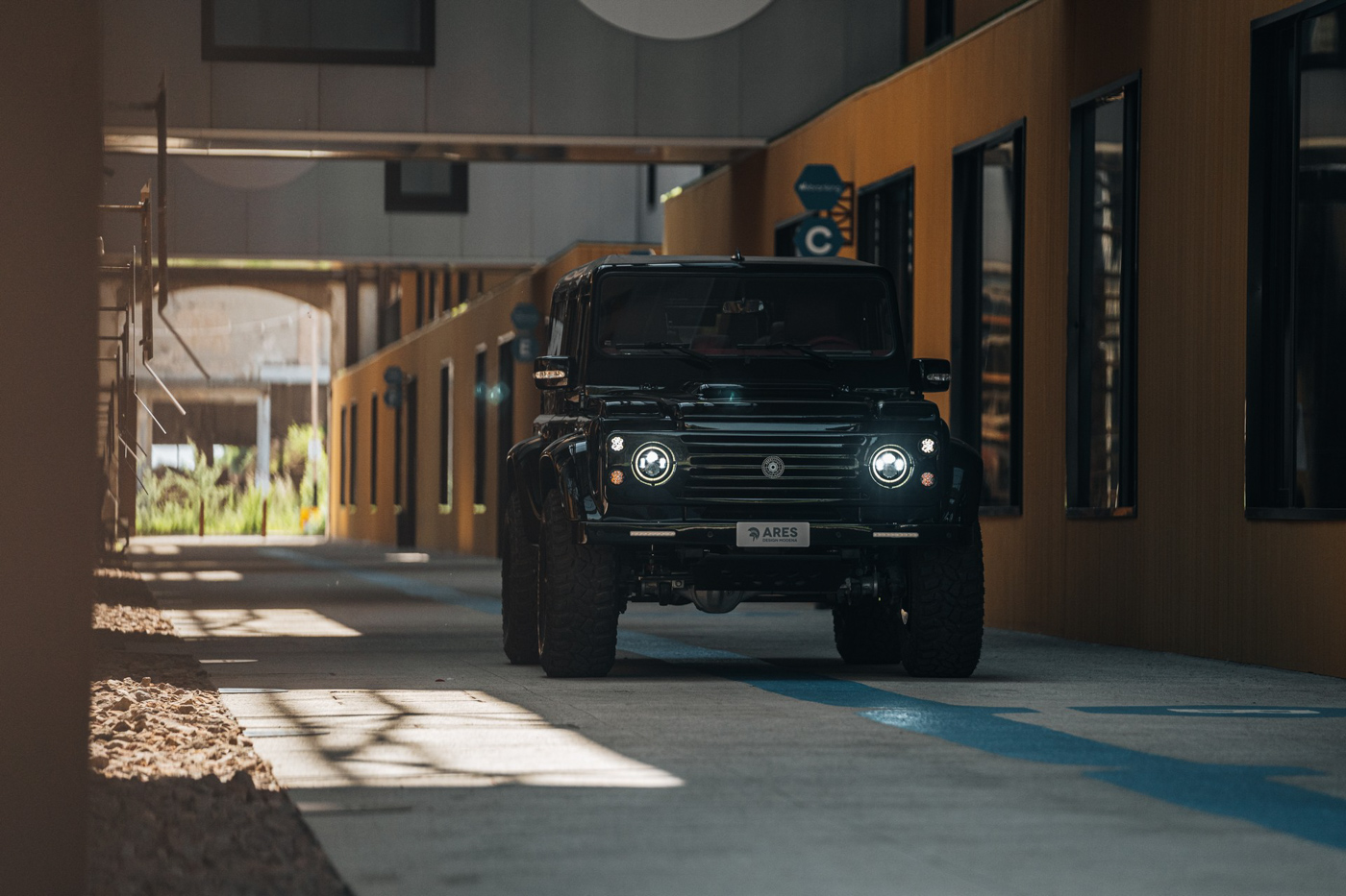Ares Design Land Rover (3).JPG