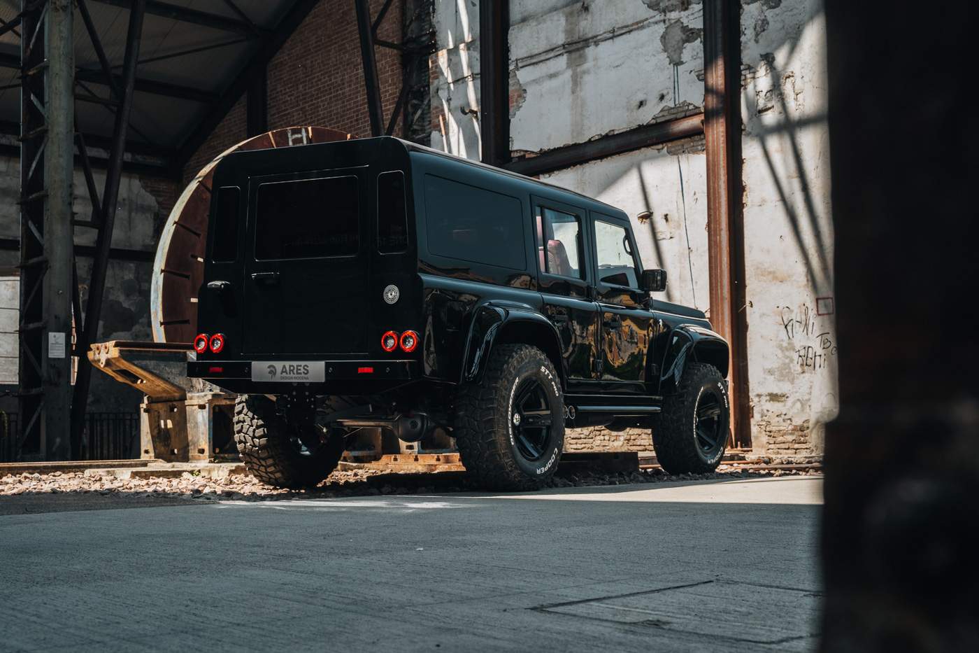 Ares Design Land Rover (6).JPG