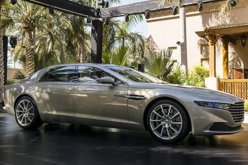 Aston Martin (15).jpg