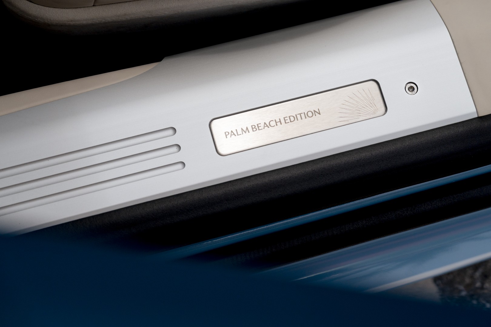 Aston Martin DB12 Volante - Palm Beach Edition 10 (Large).jpg