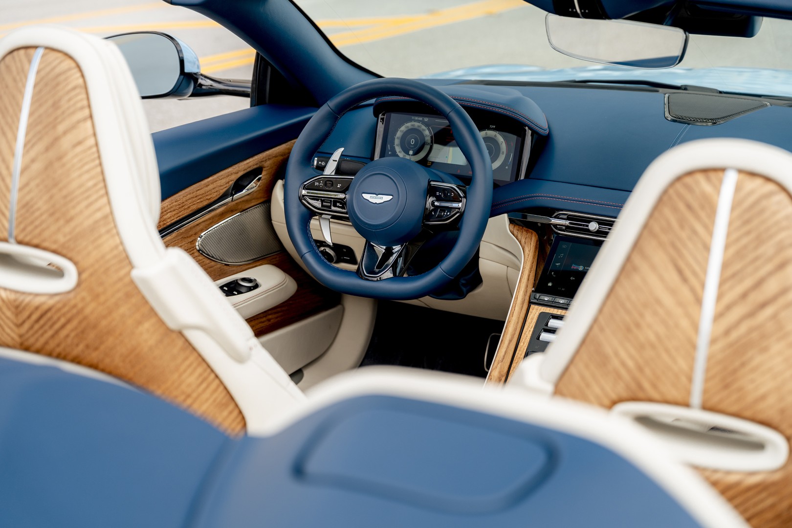 Aston Martin DB12 Volante - Palm Beach Edition 5 (Large).jpg