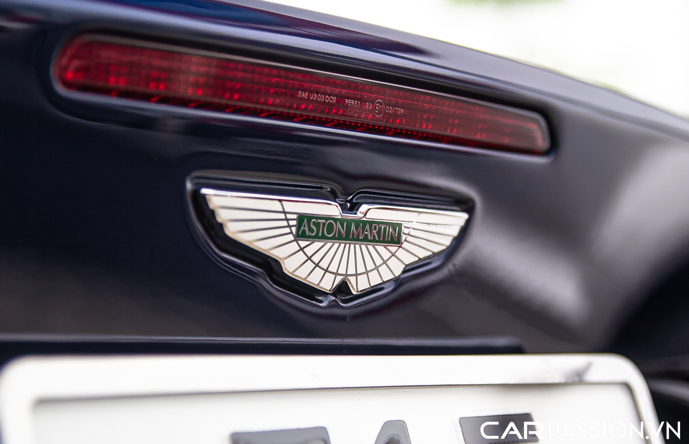 Aston Martin DB9 (76).JPG