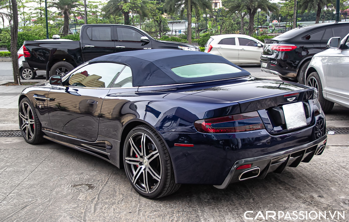 Aston Martin DB9 (99).JPG