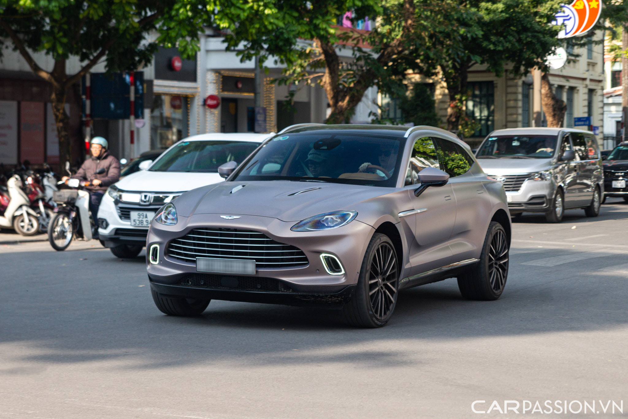 Aston Martin DBX mâm 707 (25).jpg