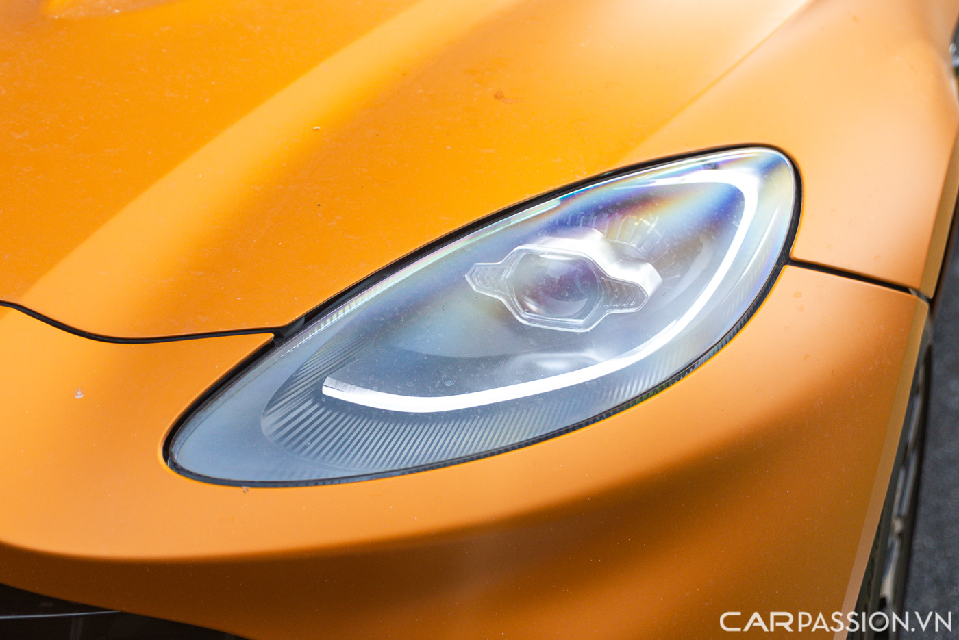 Aston Martin DBX màu độc  (13).JPG