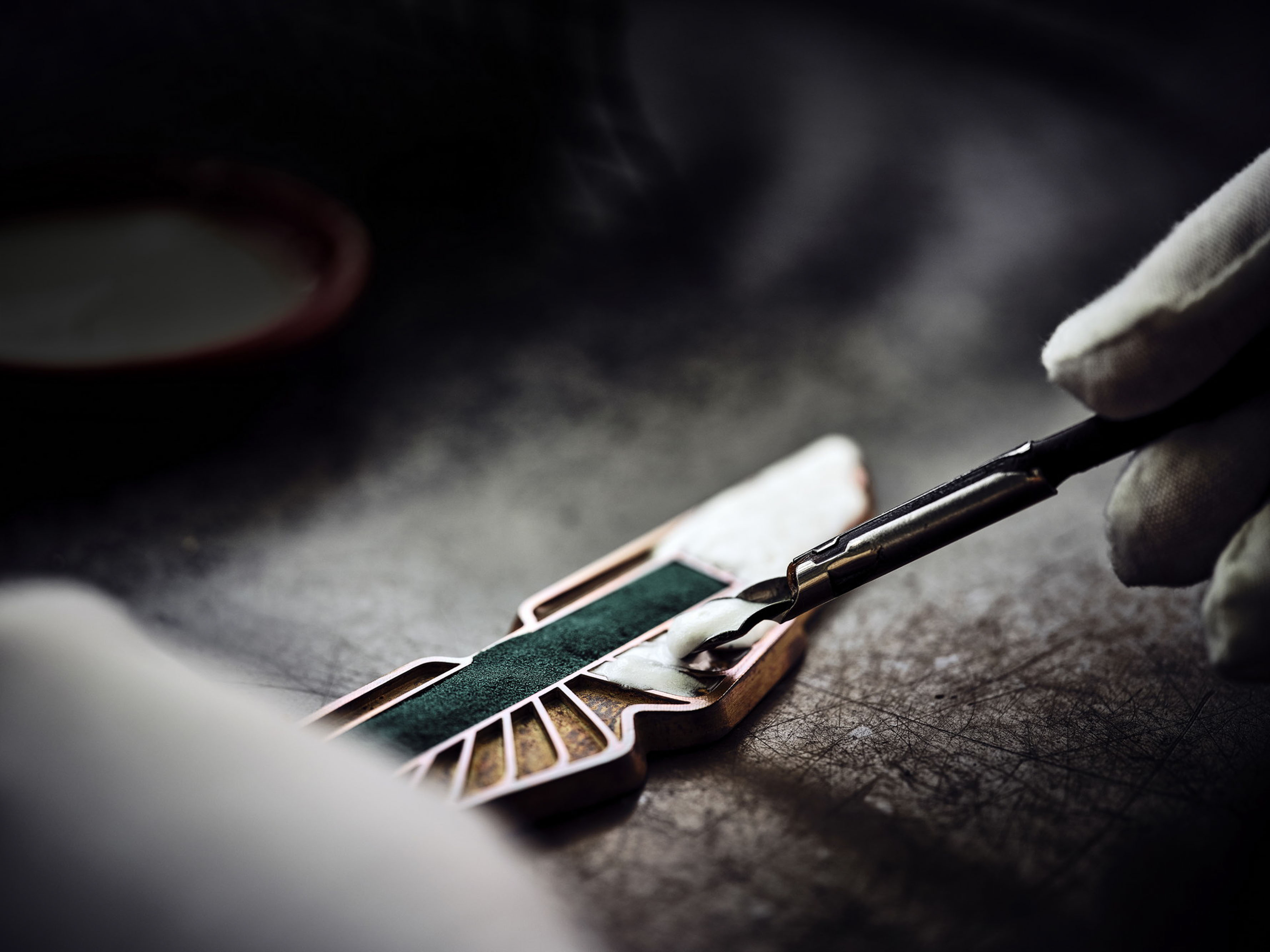 Aston Martin Logo (6).JPG