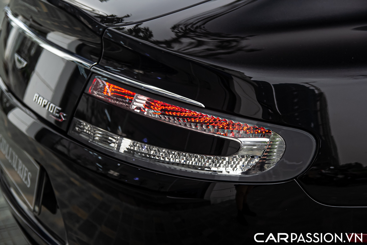 Aston Martin Rapide S (117).JPG