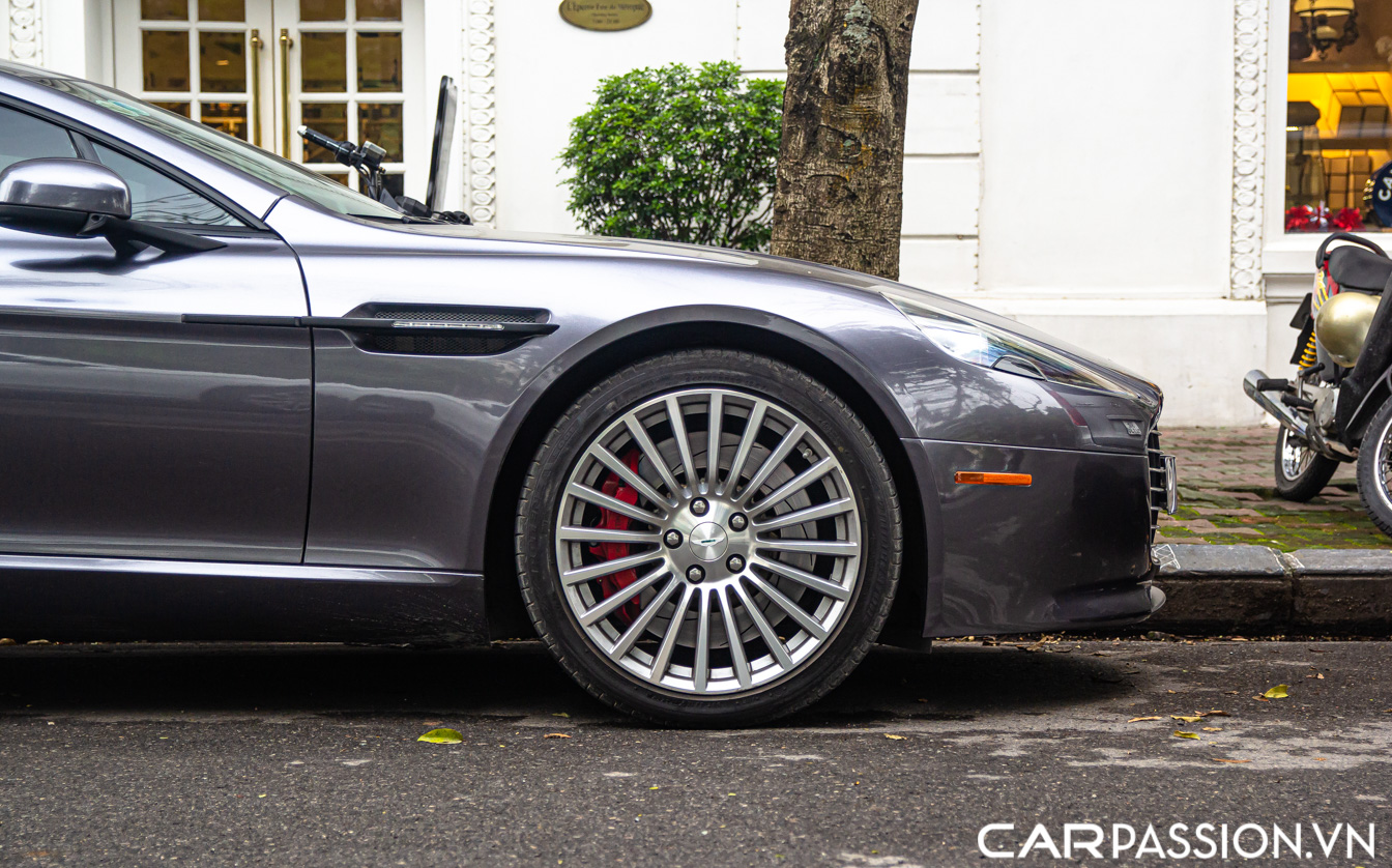 Aston Martin Rapide S (18).JPG