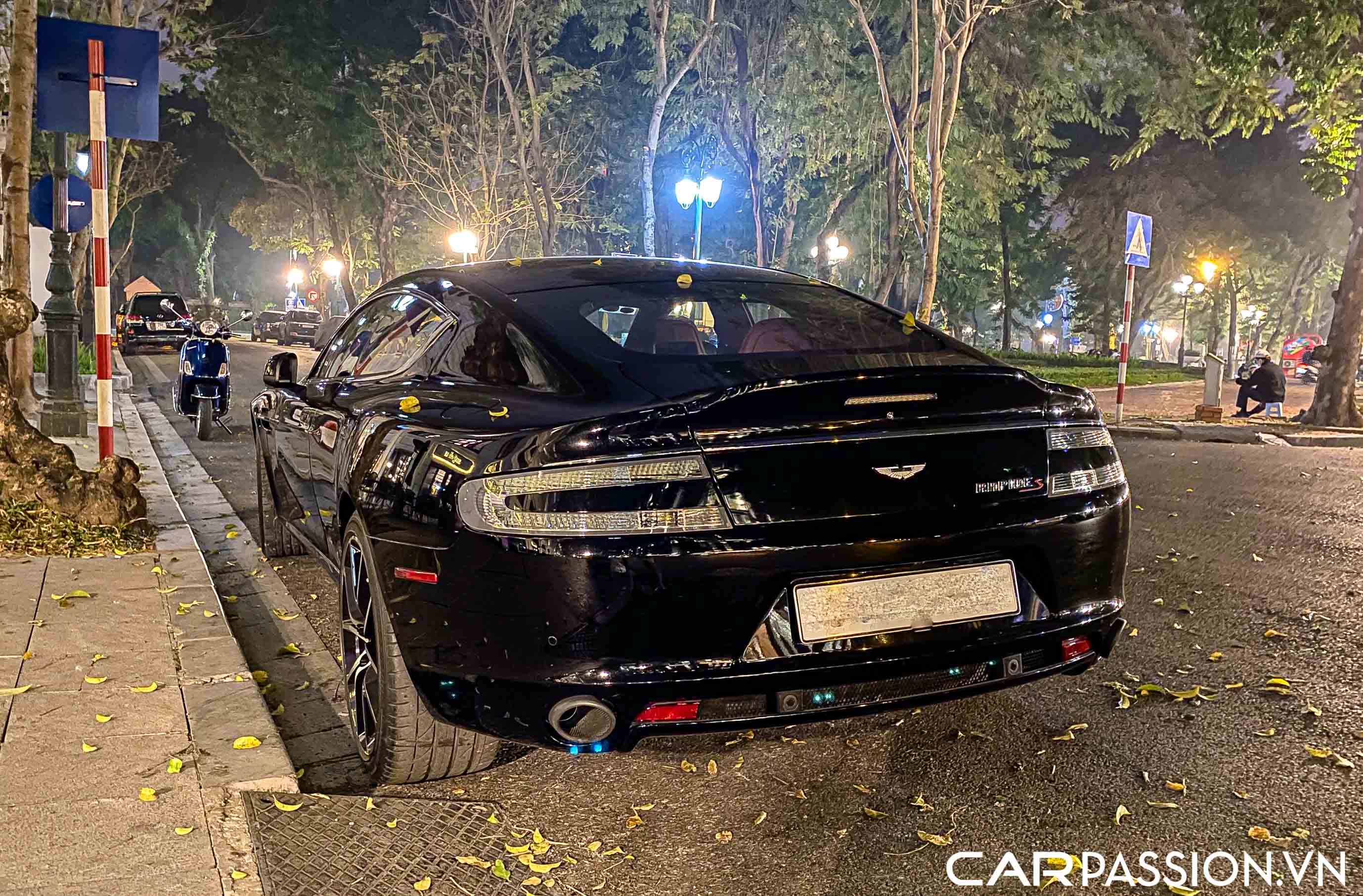 Aston Martin Rapide S (5).JPG