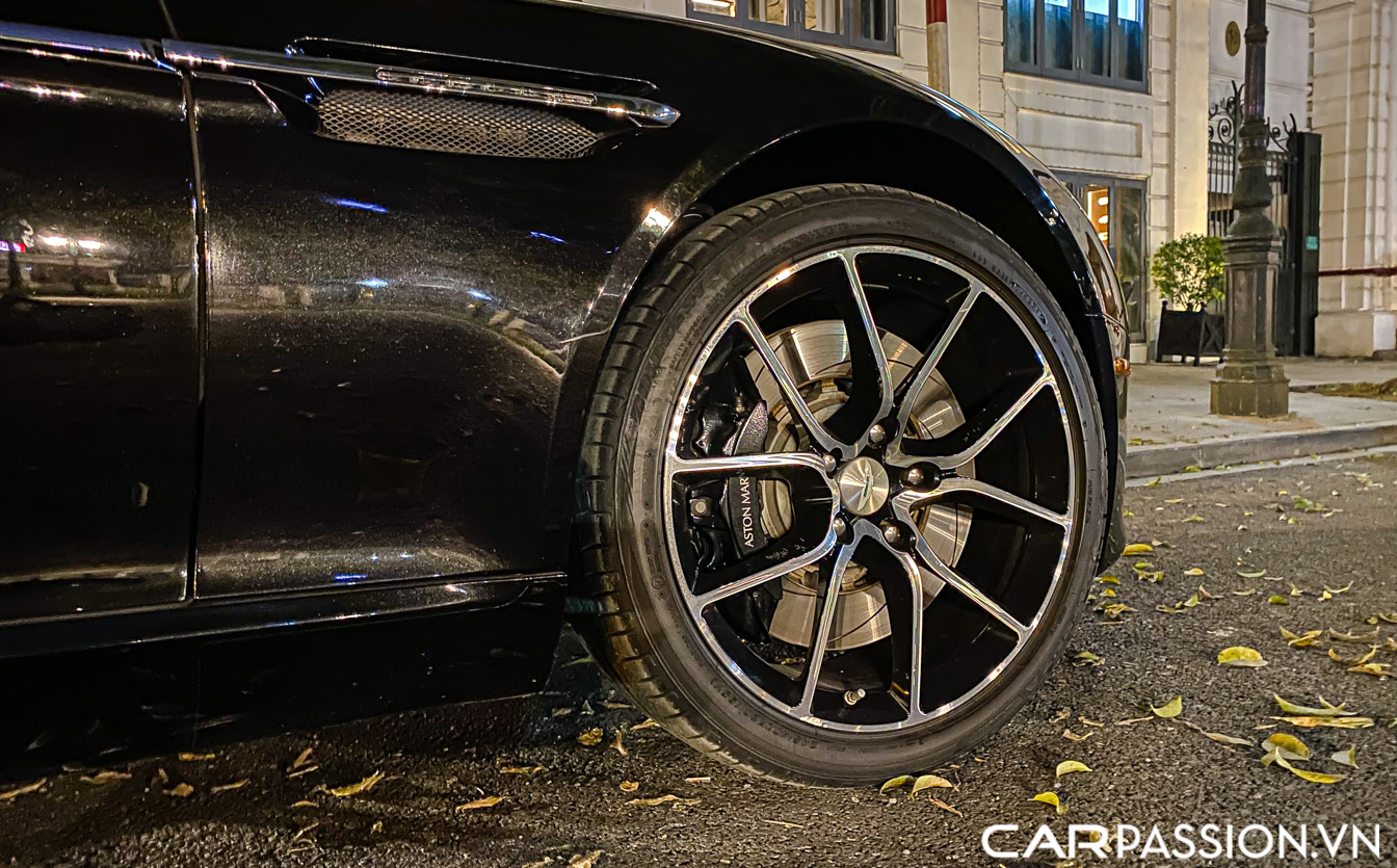 Aston Martin Rapide S (8).JPG