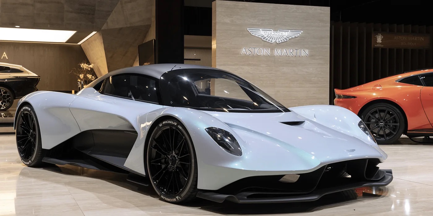 aston-martin-valhalla-2019-01-min-1400x700.jpeg