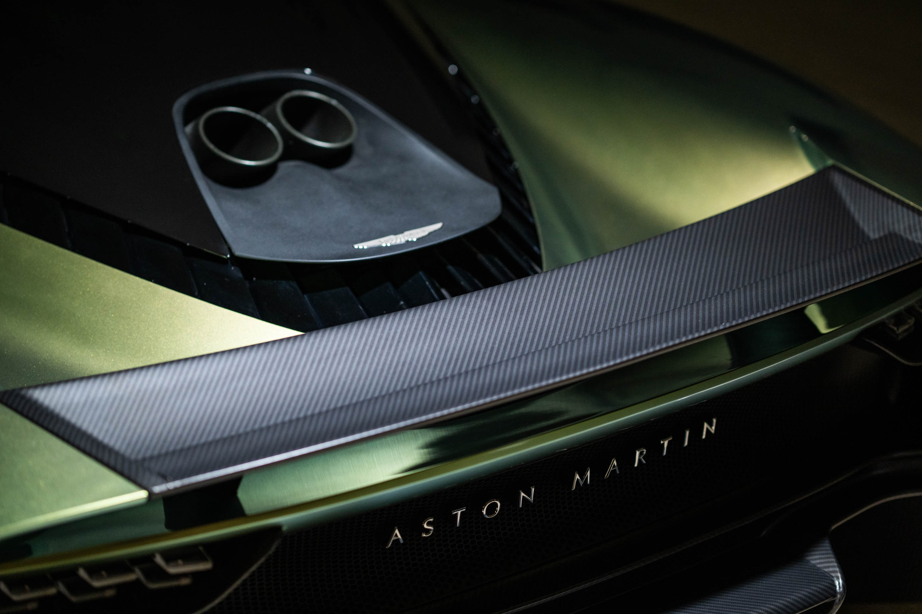 Aston Martin Valhalla-anh-_15.jpg