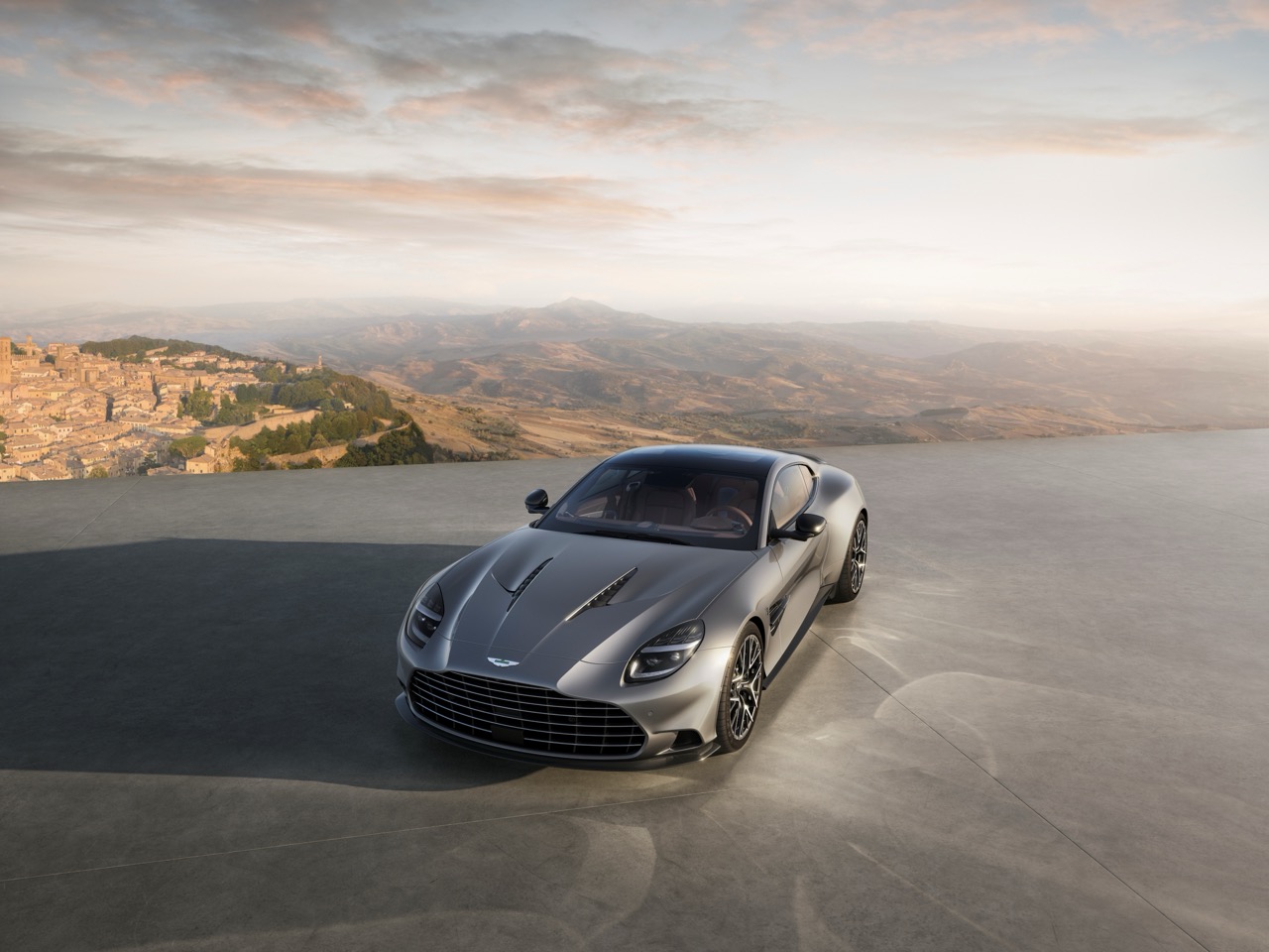 Aston Martin Vanquish 25_01 Large.jpeg