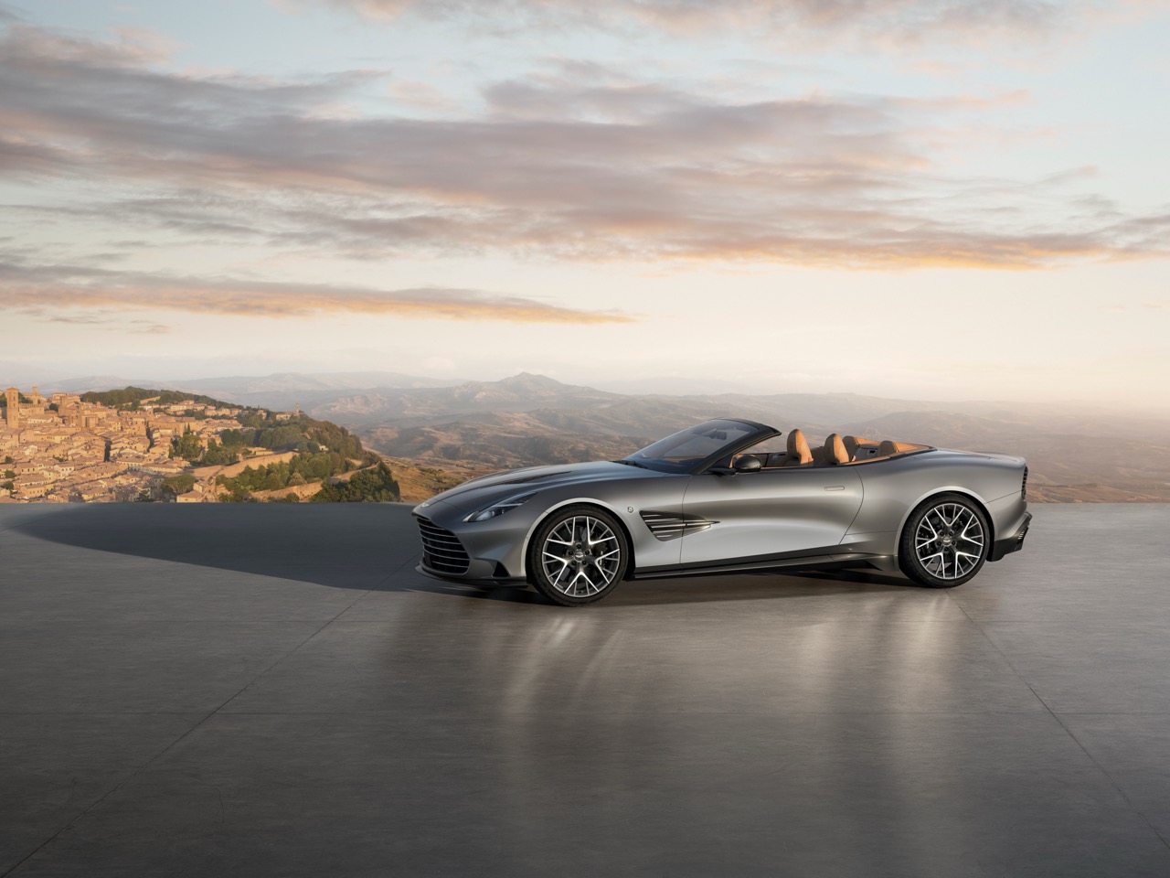 Aston Martin Vanquish 25_05 Large.jpeg