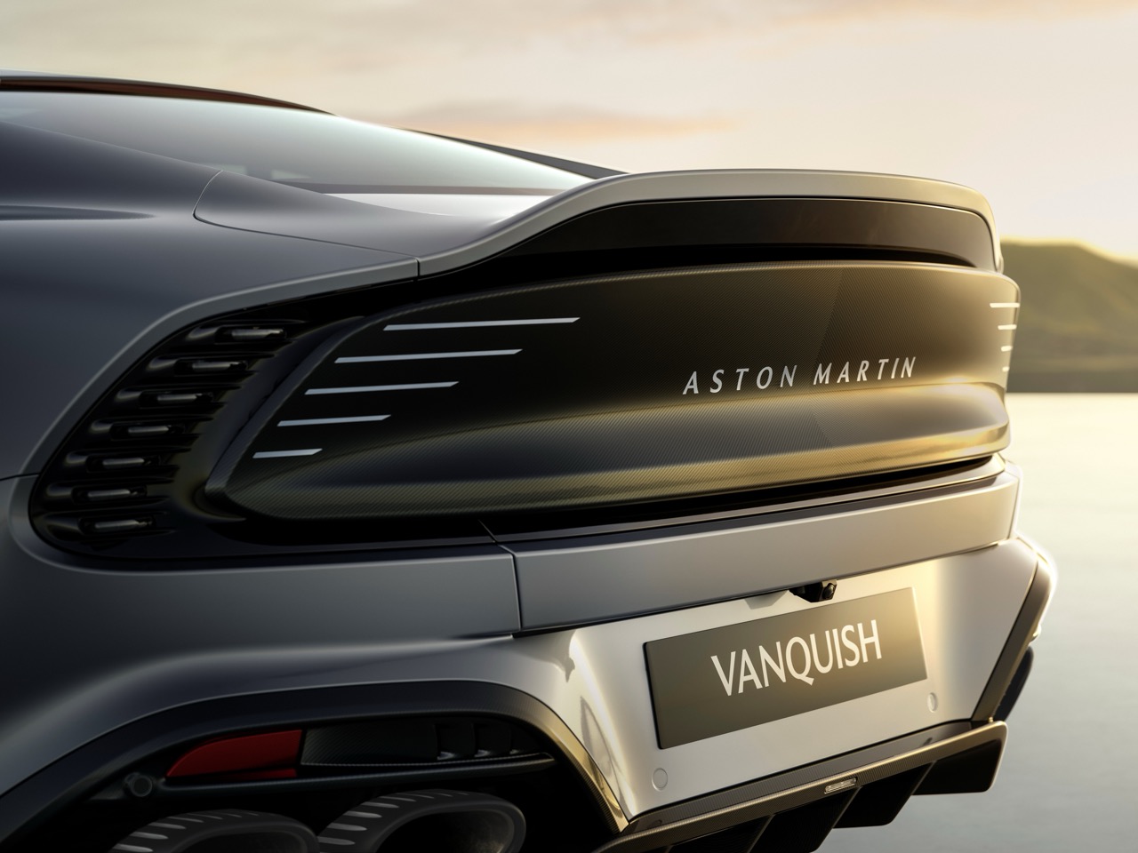 Aston Martin Vanquish 25_09 Large.jpeg