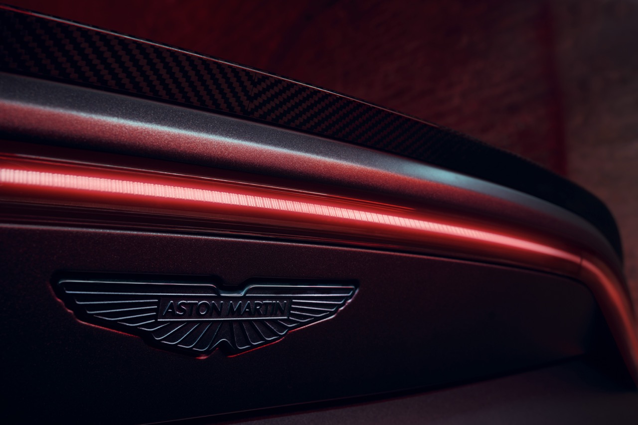Aston Martin Vantage S (17) Large.jpeg