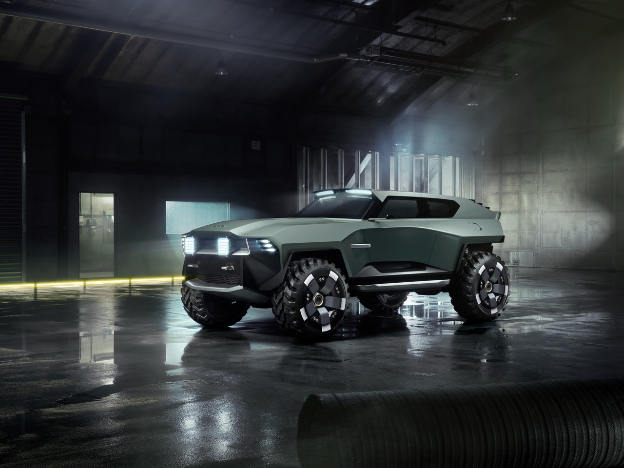 AstonMartin Dreadnought_01 Large.jpeg