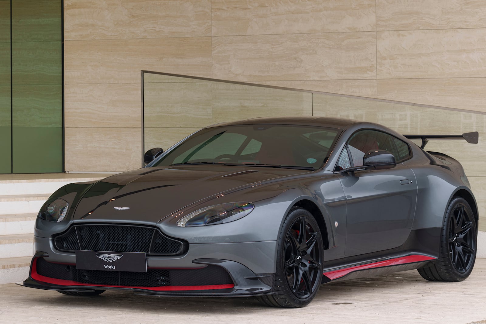 astonmartinworks-07.jpg