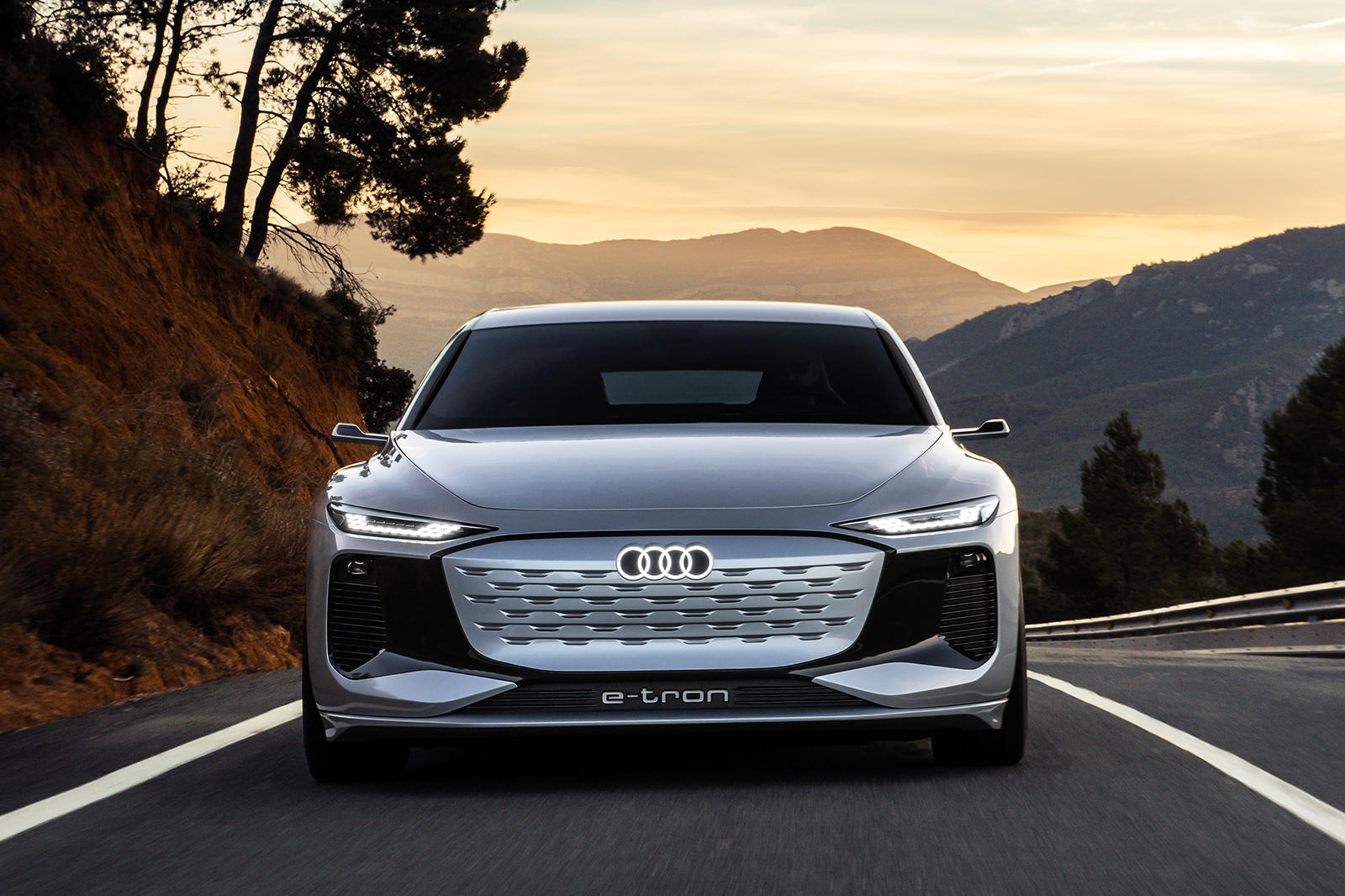 Audi-A6-e-tron-concept (8).jpg